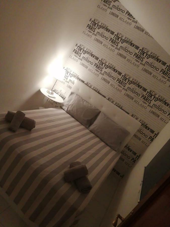 Alfalfa Suites Севиля Екстериор снимка